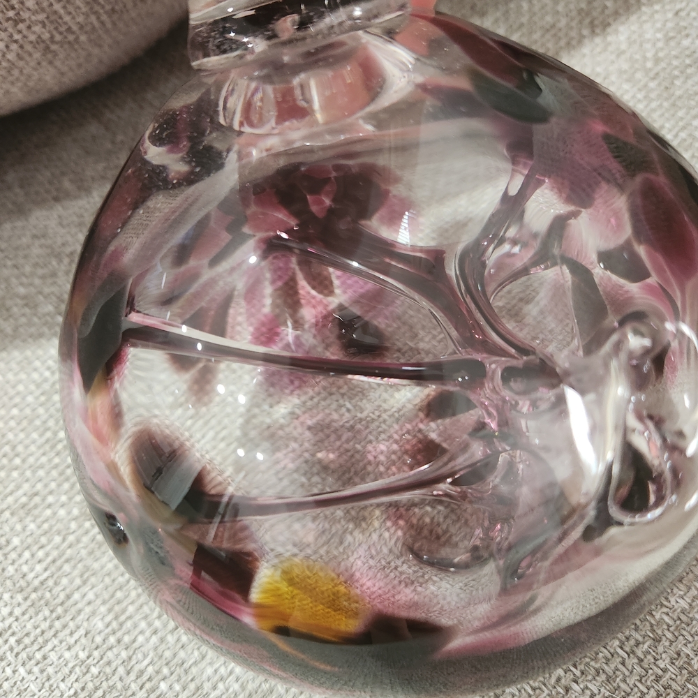 Hand Blown Art Glass Gazing Ball Purple Pink 4.5" Ornament Sun Catcher Large Exc - Picture 9 of 11